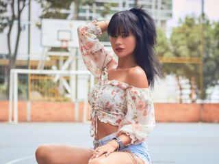 camslut showing tits EleanorStyle