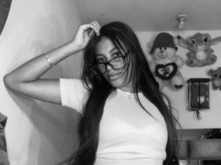 topless cam girl EllenaStonne
