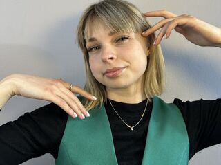 jasmin naked EmelineBurrough