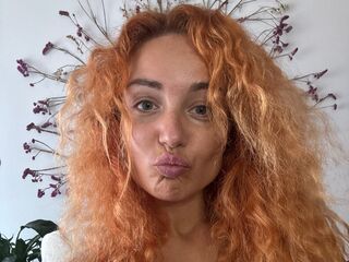 naughty chat Emelyi