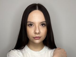 shaved pussy cam EmikoTriana