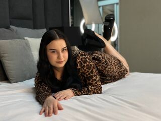 camwhore shaving pussy EmiliVilson