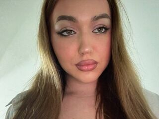 camwhore shaving pussy EmilyMiller