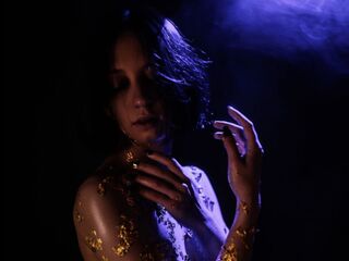 camwhore masturbating with dildo EmmaDarkly