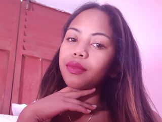 camgirl masturbating with dildo FelanaKelly