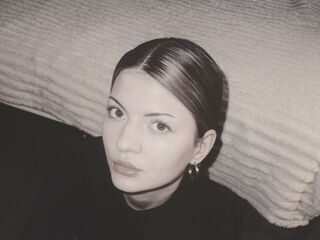 hot naked webcam girl GenaBaillargeon