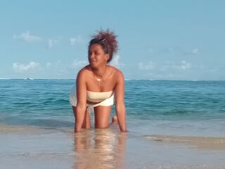 nude webcamgirl picture HasinaTahina