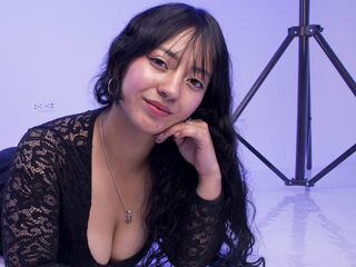 hot naked camgirl IsabellaBot