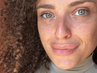 live chat room IvanaRoss