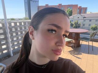 free webcam chat JanieWeyhrauch