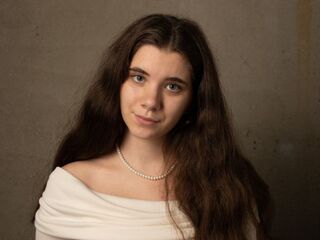 naughty camgirl fingering pussy KalaHemstreet