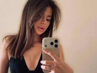 chat room livesex KatrinGrant
