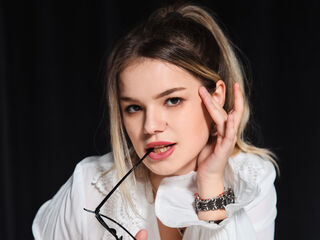 cam girl masturbating with vibrator KellyHayden