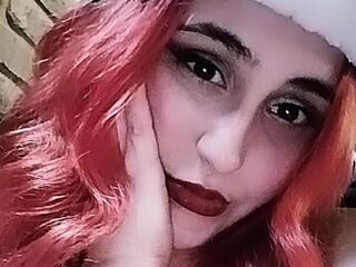 hot cam girl masturbating with vibrator KellyPeppers