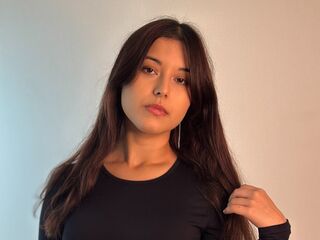 hot cam girl fingering pussy KirbyCieslak