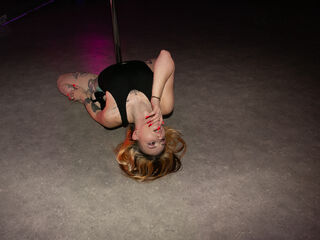 kinky webcam model LauraGranger