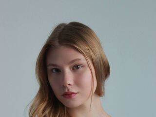 camgirl chatroom LavonAllara