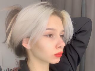 girl chatroom LennieBaig