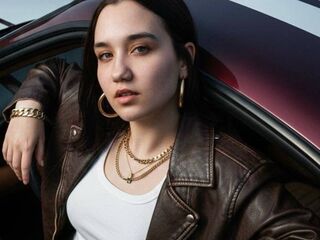 naked cam girl fingering pussy LeraMednis