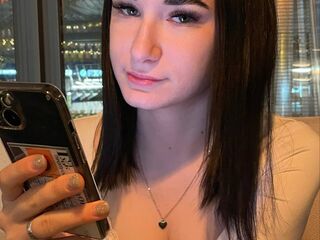beautiful girl LilyGrows