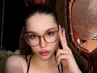 chatroom webcam pic LisaRiza