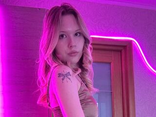 topless webcam girl LissaAssil