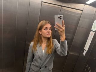 cyber sex show LizzieIacovino