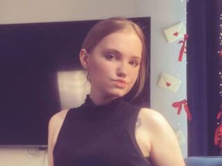 adult videochat LoraKen