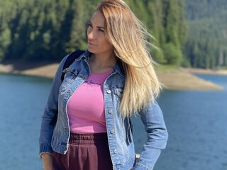 girl cam sex LovelyMaia