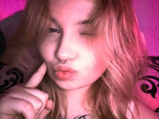 naked girl with cam masturbating LucileSharples