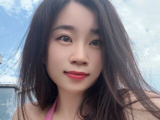 cam girl playing with vibrator Luckweina