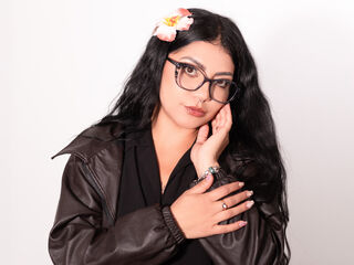 free nude cam LunaBlur
