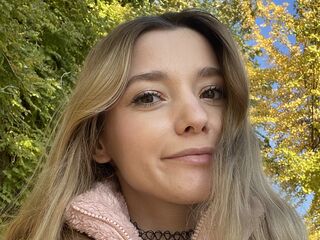 naughty camgirl photo LunariaVelvet