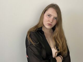 cam whore live MadalineMosman