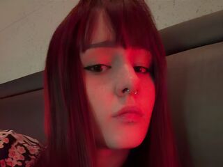 cam whore livesex MaeveLith