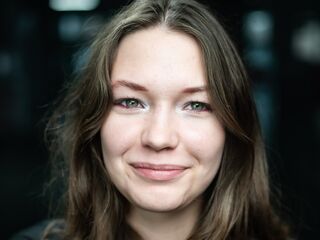 naked webcamgirl photo MargertSpinoza