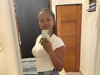 topless camgirl MartinaLiberti