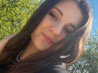 webcam babe chatroom MaryannaShumway