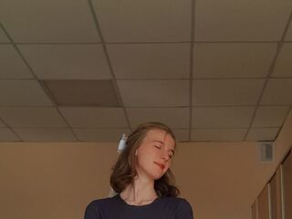 chat room live web cam MaryjanePorter