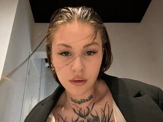 chatroom cam MattieScott