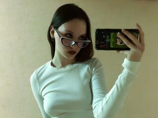 naughty cam girl fingering shaved pussy MeganDendy