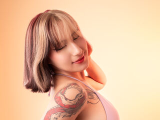 webcamgirl chat room MelodyVox