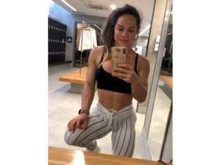 topless girl MiaRomana