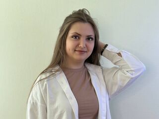 fingering cam girl MildaTaddio