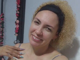 camgirl showing tits MireyaVidal