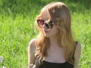 webcamgirl MirianTippett