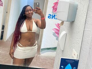 nude gamgirl MishelDaza