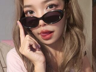 naked girl with cam masturbating MissyChu