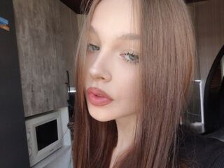 cam girl masturbating with dildo MitsuePersson