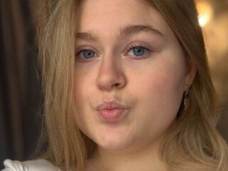 topless girl MonaHosks